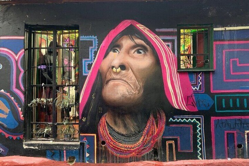 Bike Tour in Bogota Historical Sites and Fruit Market