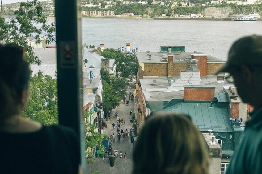 Private Guided Quebec City Walking Tour with Funicular Included