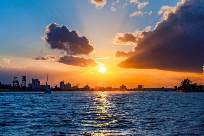 Champagne Sunset Cruise in Ft. Lauderdale