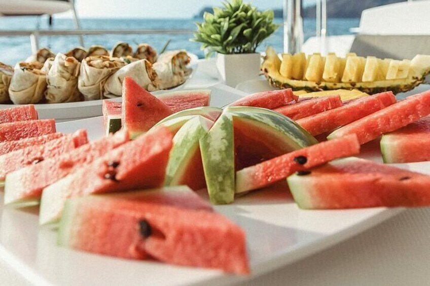 Mixed wraps, fresh watermelon & pineapple 