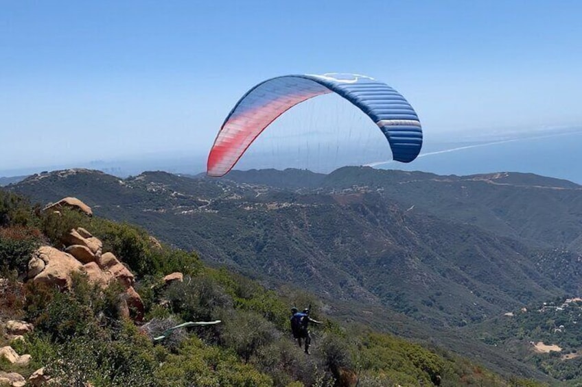 Tandem Paragliding flight with instructor in Malibu