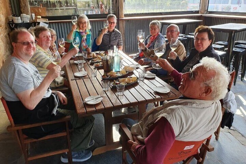 Adelaide Highlights, Hahndorf & McLaren Vale Wine Tasting and Sightseeing Tour