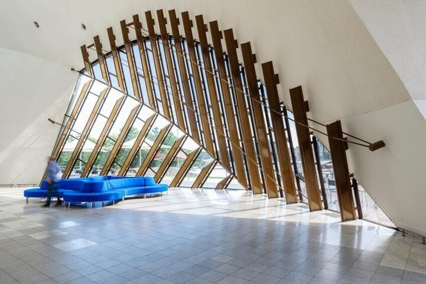 Building + Architecture Tour (10am + 2pm Daily)