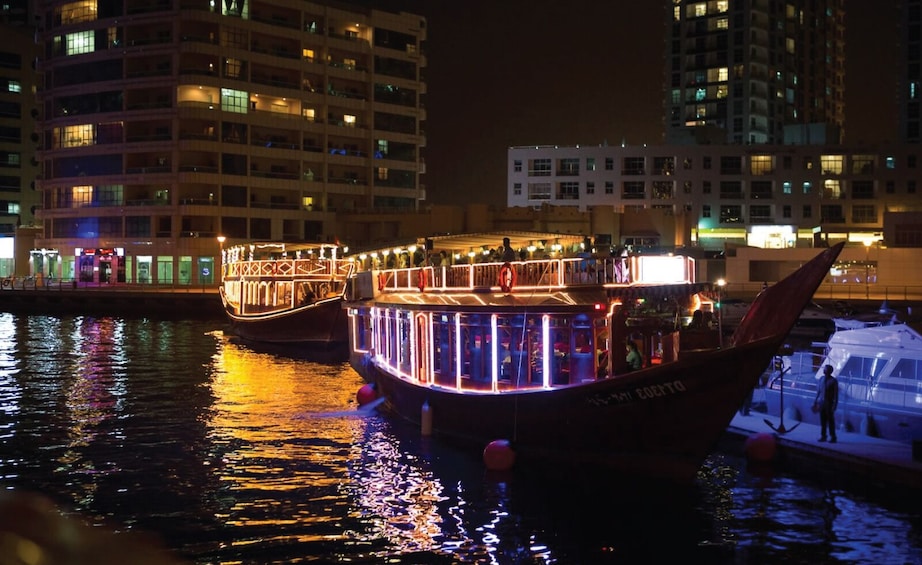 Dhow Cruise Dinner in Creek