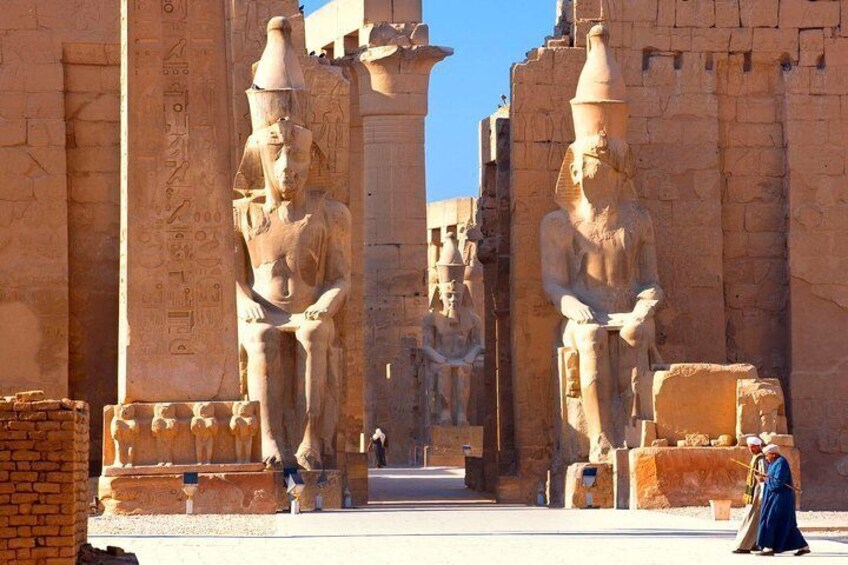 Luxor Private Full-Day Tour: Discover the East and West Banks of the Nile