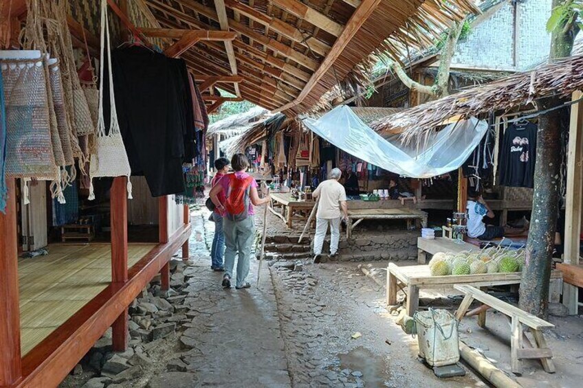 Baduy Tribal Tracker and Village in Private Tour Full Day & Lunch