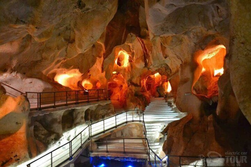 Visit The Caves of the Treasure by electric car in Malaga