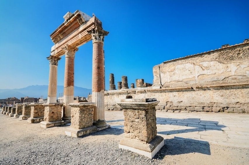 Private Pompeii Mt Vesuvius tour from Naples