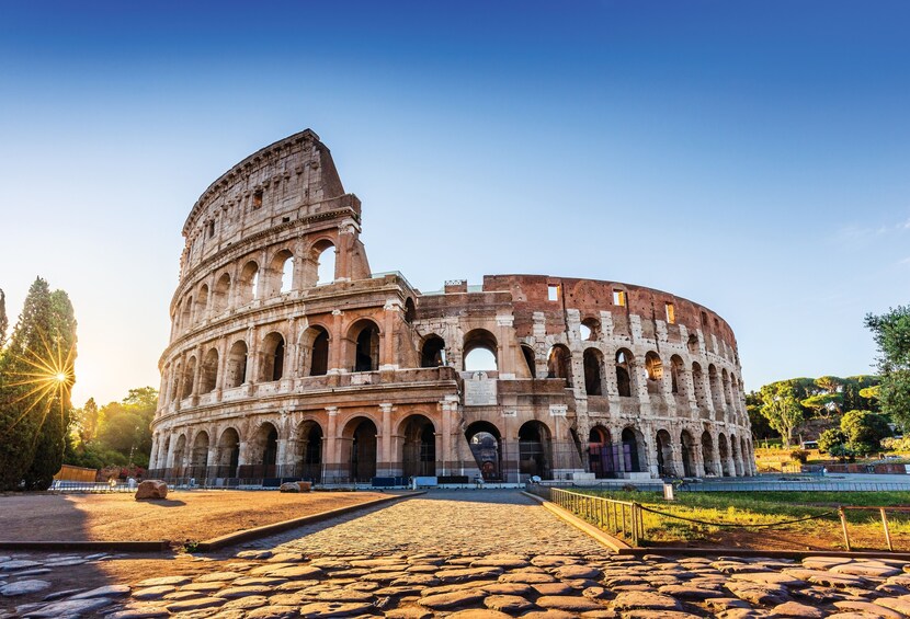 Colosseum & Ancient Rome Guided Tour with Roman Forum & Palatine Hill