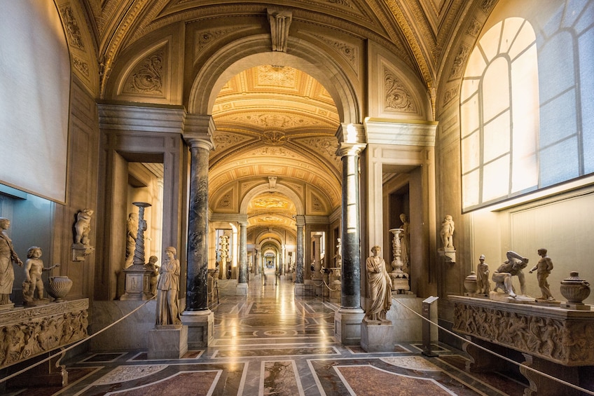 Vatican Museums, Sistine Chapel, & St. Peter’s Basilica Fully Guided Tour