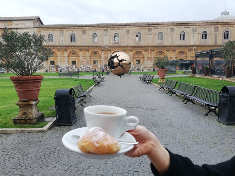 Early Access Vatican & Sistine Chapel with VIP Breakfast