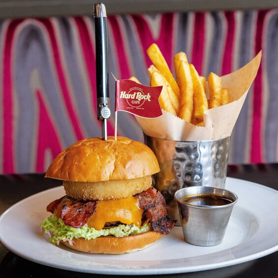 Hard Rock Cafe Venice Dining with Priority Seating