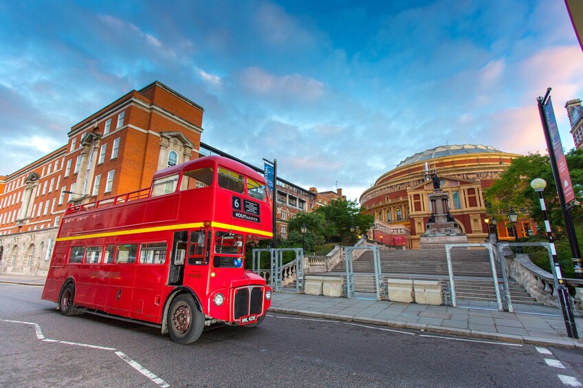 Vintage Double-Decker London Tour with River Cruise