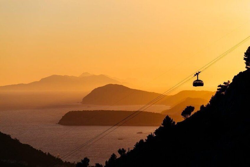 Dubrovnik Shore Excursion: Explore Dubrovnik by Cable Car (ticket included)