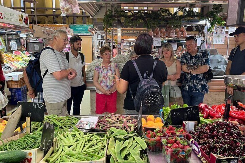 Vegetable Paella cooking class, tapas and visit market
