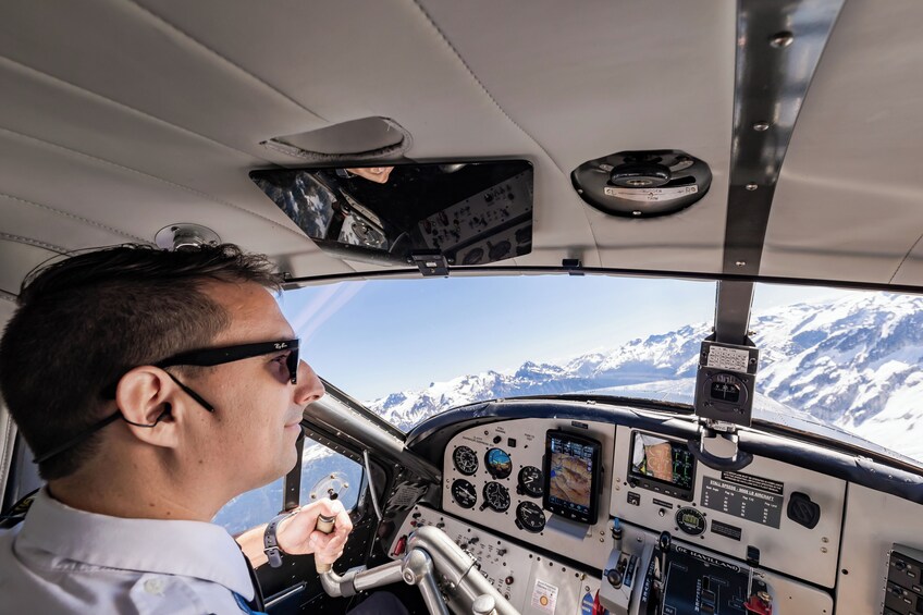 Whistler Scenic Seaplane Glacier Tour 
