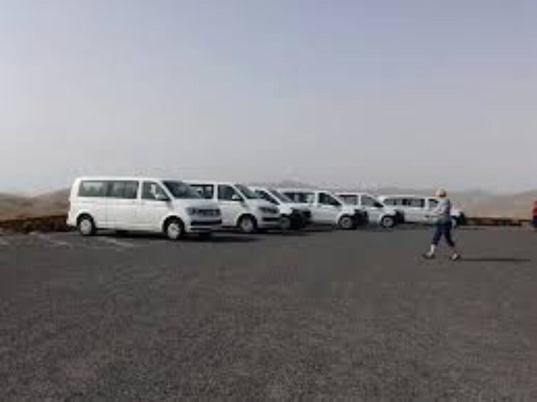Lanzarote VIP tour in Minivan, a different route