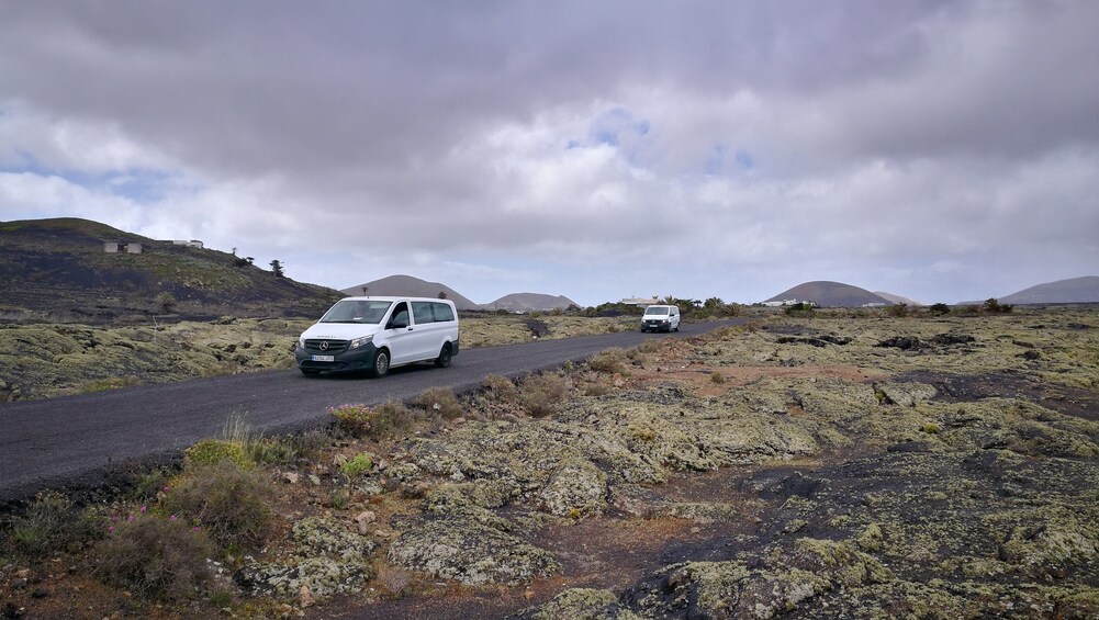 Lanzarote VIP tour in Minivan, a different route