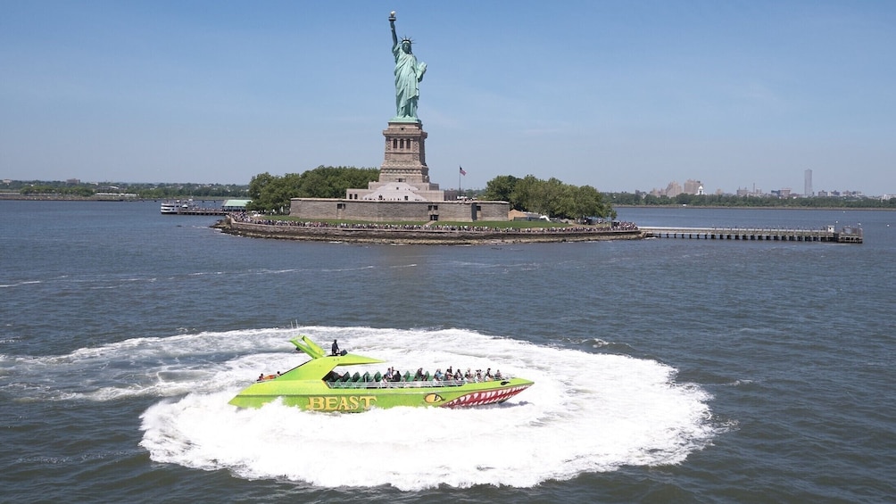 Beast Speedboat Thrill Ride