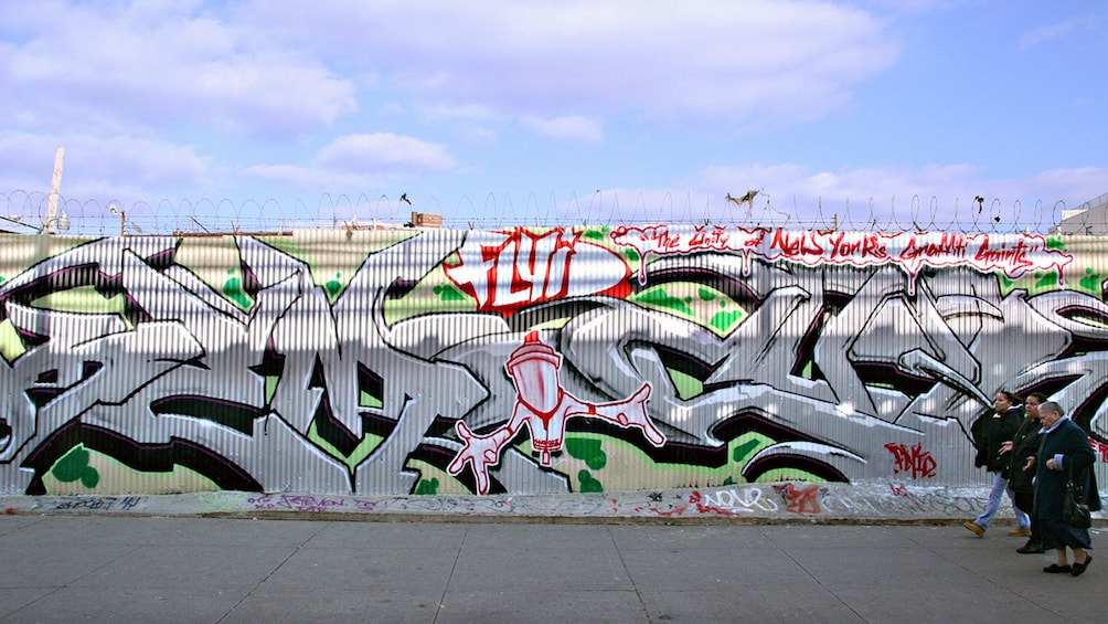 Large graffiti mural in New York