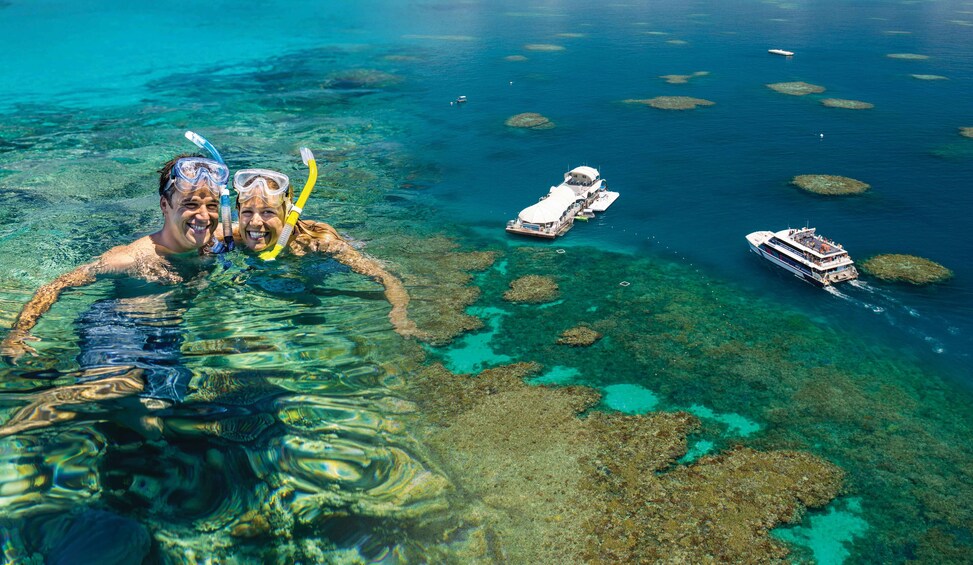 Great Adventures Green Island & Moore Reef Pontoon 