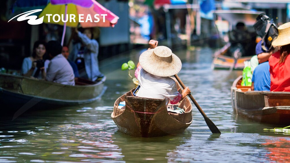 Floating Market Tour with Long-Tail Speedboat Ride