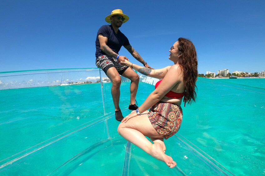 Clearboat Cancun : Glassbottom boat