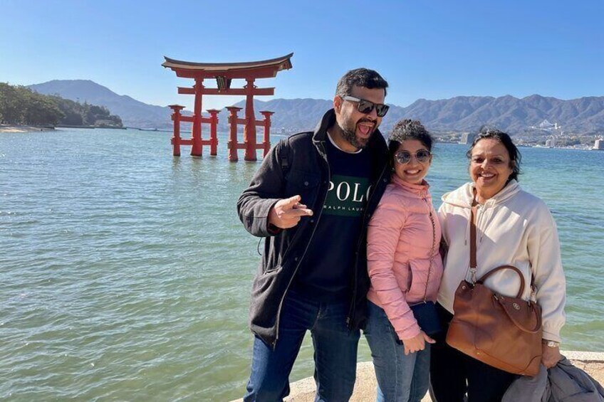 Hiroshima / Miyajima Full-day Private Tour with Government Licensed Guide