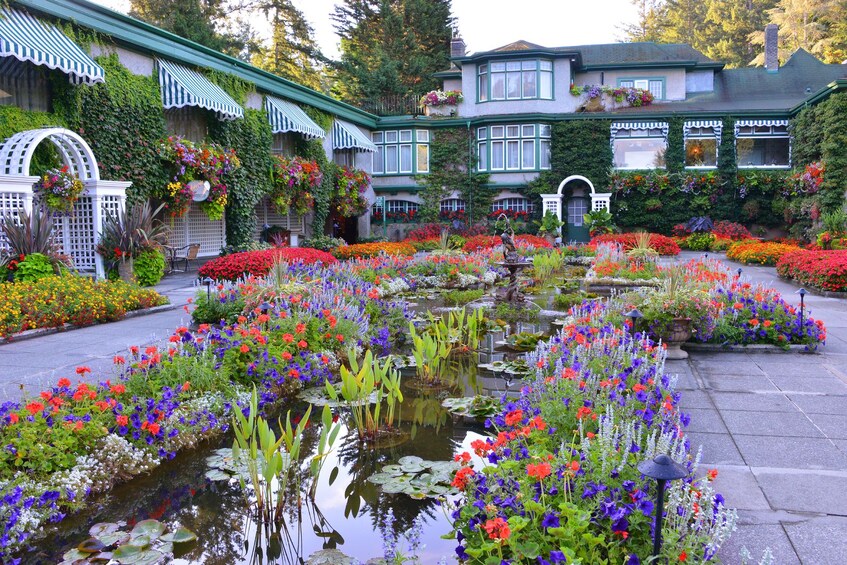 Vancouver to Victoria and Butchart Gardens Tour 
