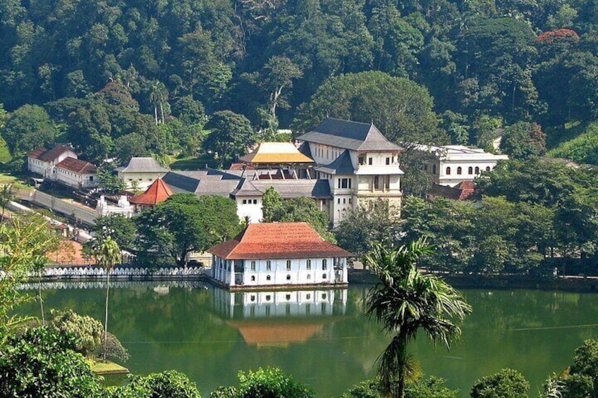 Temple of the Sacred Tooth Relic