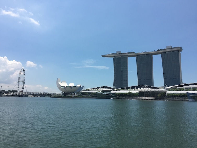 Singapore DUCKtours - Unique Land & Sea Adventure