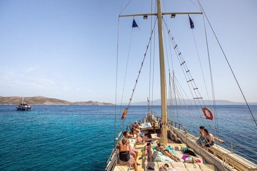 Full Day Boat Cruise to 3 Islands with optional pickup