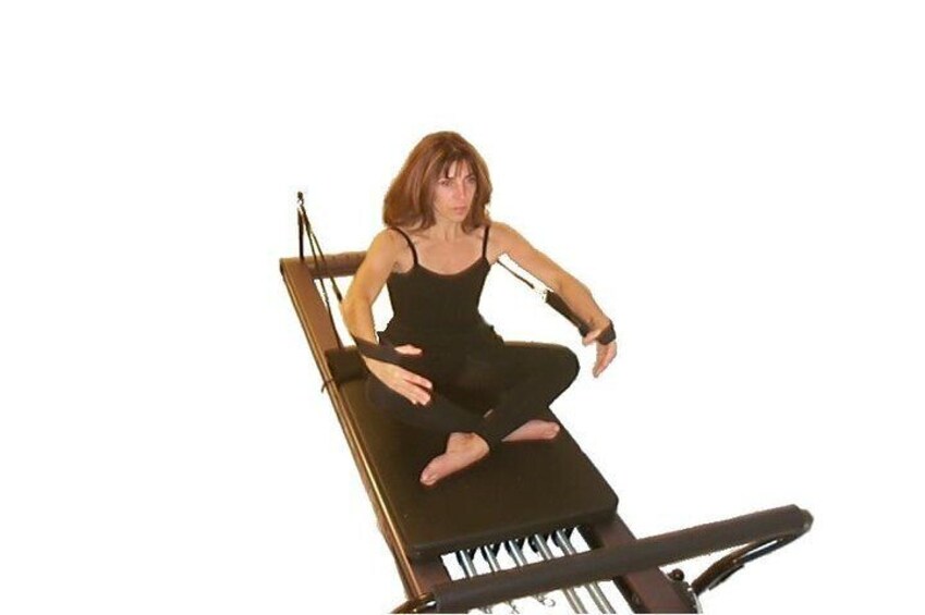 Wallis Demonstrating A Balanced Body Allegro Refomer Activity