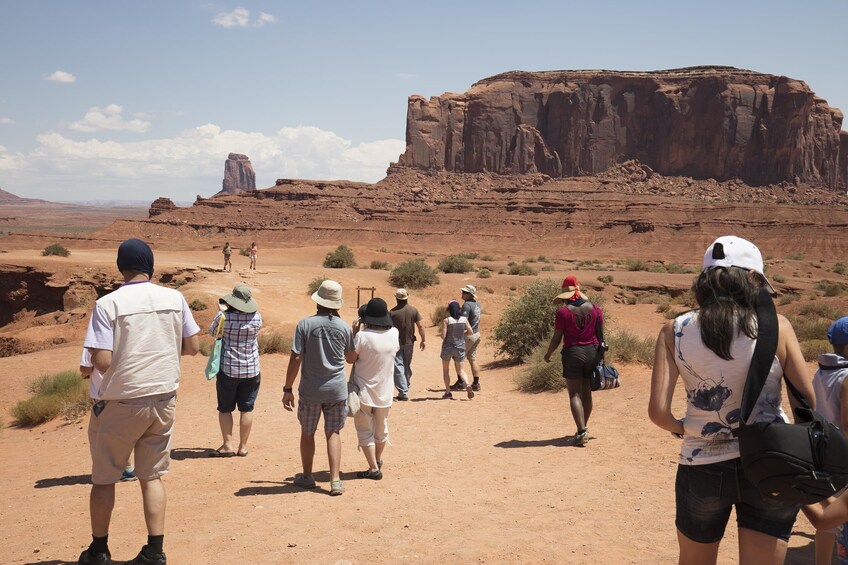 LAS VEGAS, SEDONA & MONUMENT VALLEY – 5 days tour from LA