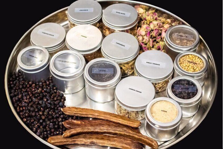 13 Botanicals in Campion Gin