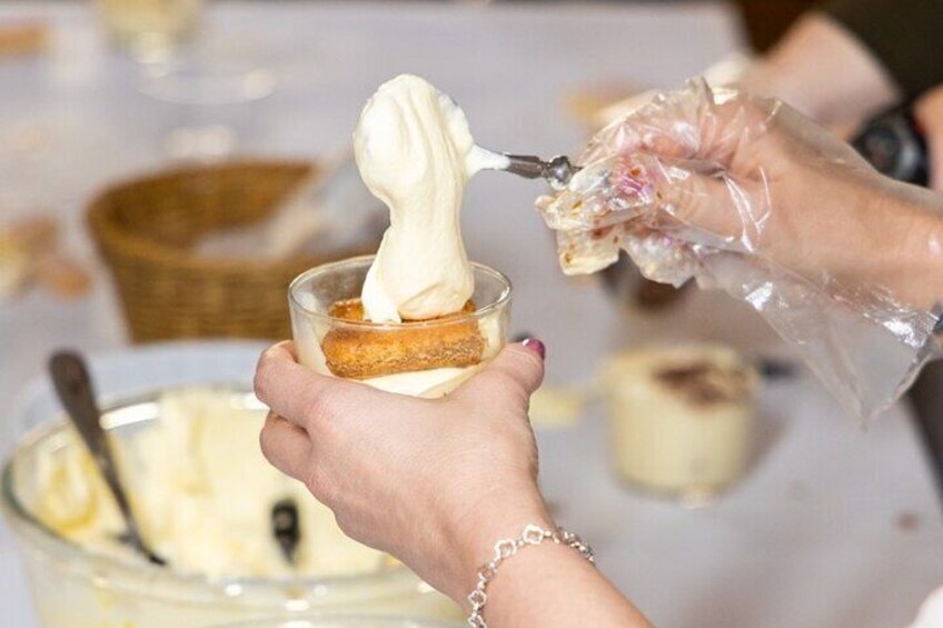 3 in 1 Cooking Class near Navona: Fettuccine, Ravioli & Tiramisu