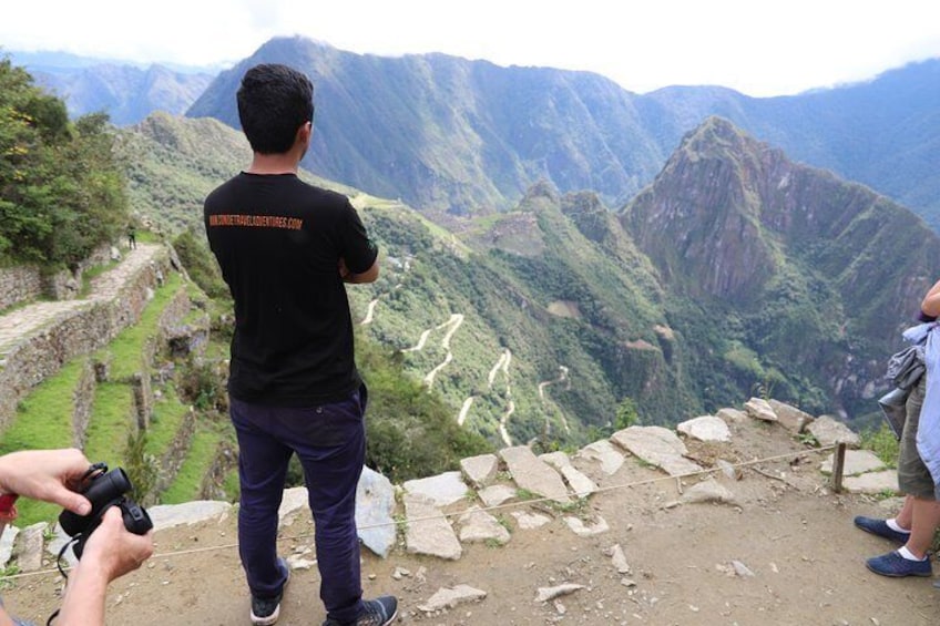 2-Day Sacred Valley of the Incas Tour and Machu Picchu from Cusco