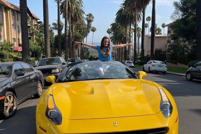 20 Mins PRIVATE Ferrari Drive from Hollywood Blvd to Sunset Blvd