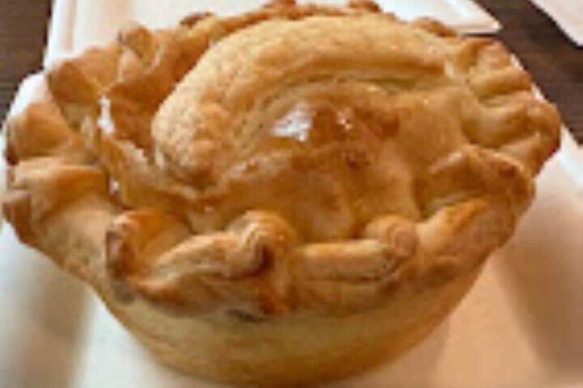 Tasty Kiwi Pie