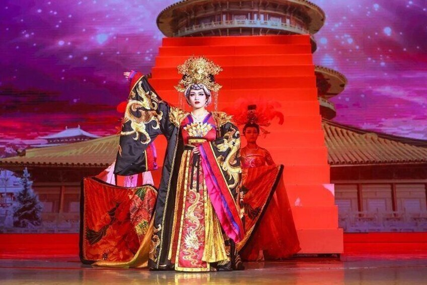 Evening Tour: Xi'an Tang Dynasty Music and Dance Show and Dumpling Banquet