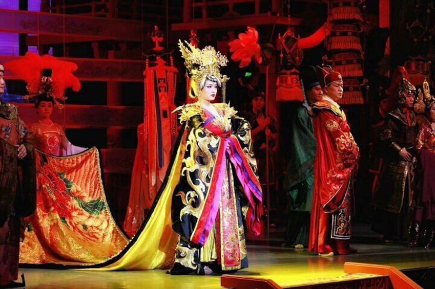 Evening Tour: Xi'an Tang Dynasty Music and Dance Show and Dumpling Banquet