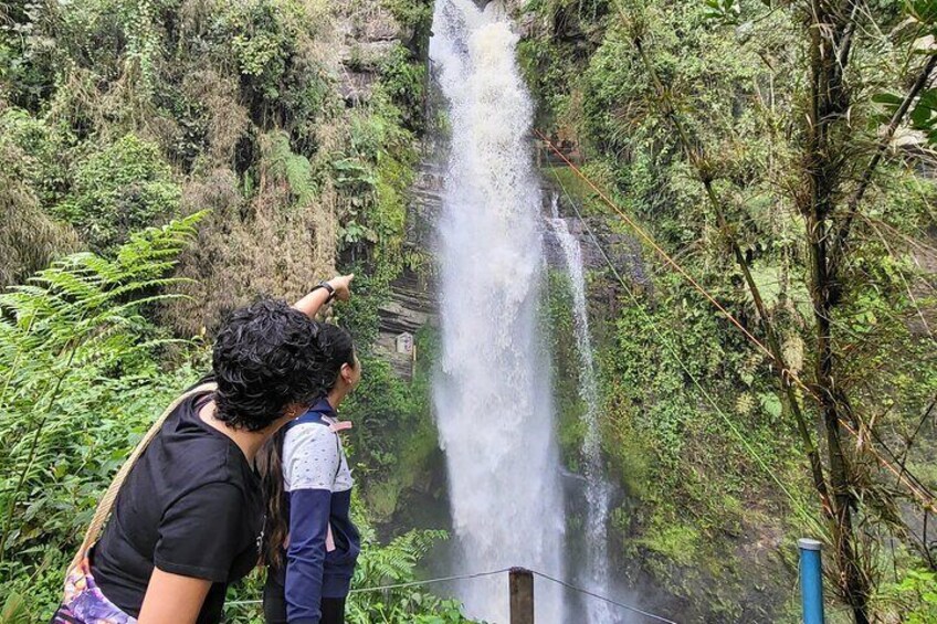 Hike to Colombia's Tallest Waterfalls: La Chorrera & El Chiflón Adventure from Bogotá