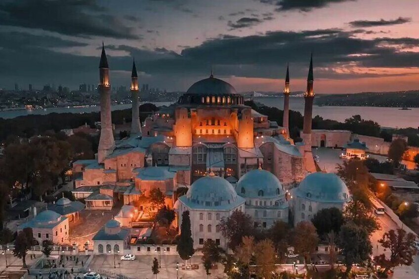 Istanbuls best places private tour including pick up -drop off
