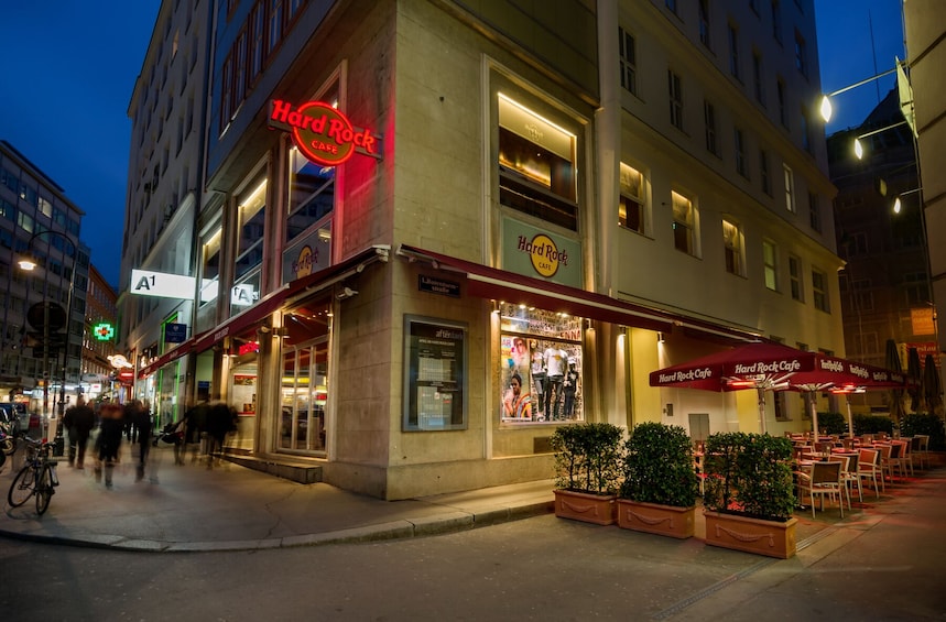 Hard Rock Cafe Dining with Priority Seating