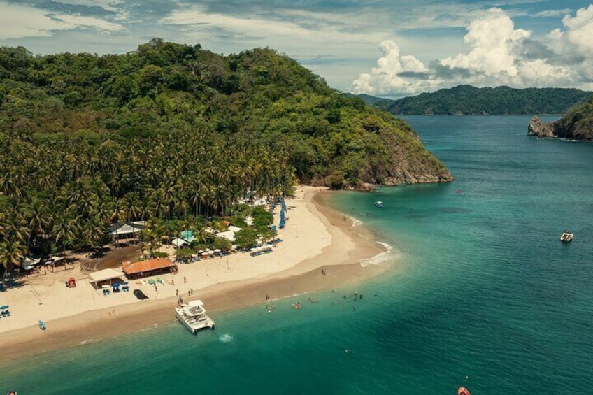 Tortuga Island Tour with Costa Cat