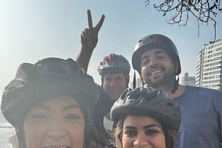 Lima Bike Tour Miraflores - Barranco + Huaca Pucllana!