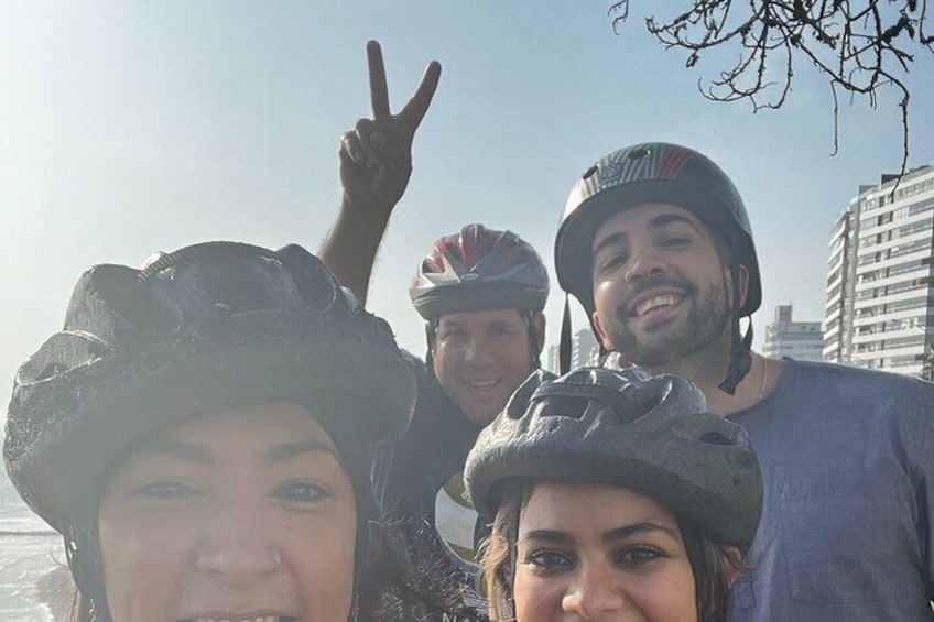 Lima Bike Tour Miraflores - Barranco + Huaca Pucllana!