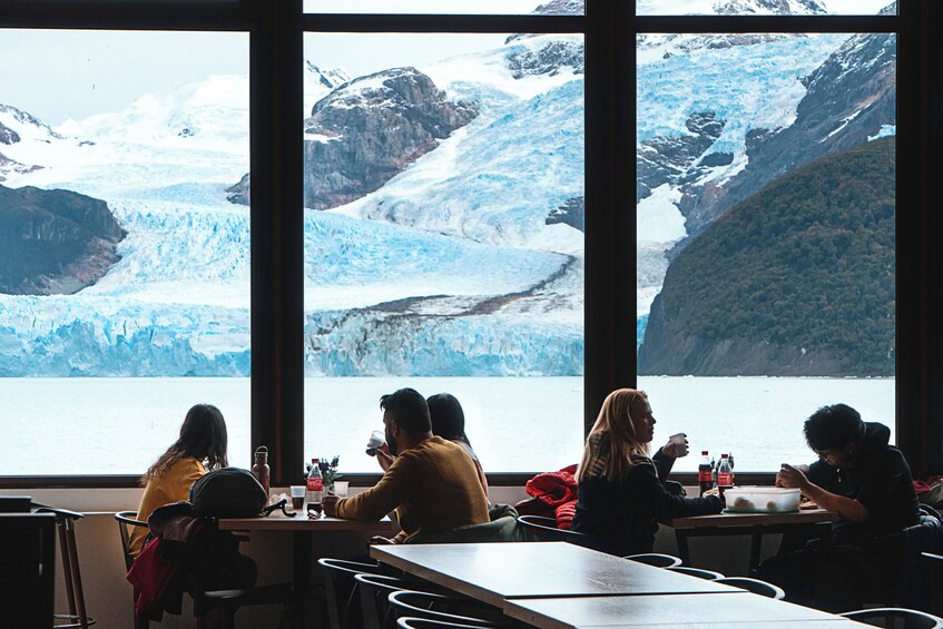Full-Day Glacier Cruise from El Calafate with a Scenic Stop
