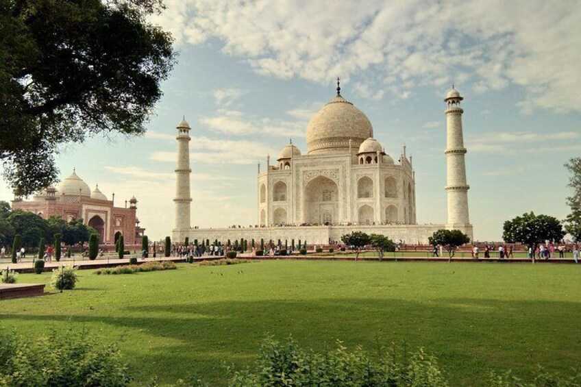 Same Day Agra Tour From Chennai with Return Flights
