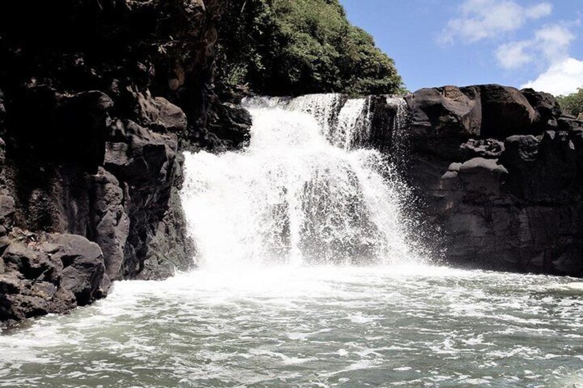 Marvelous Ile aux Cerf island: Speed Boat, Parasailing, Lunch & GRSE waterfall